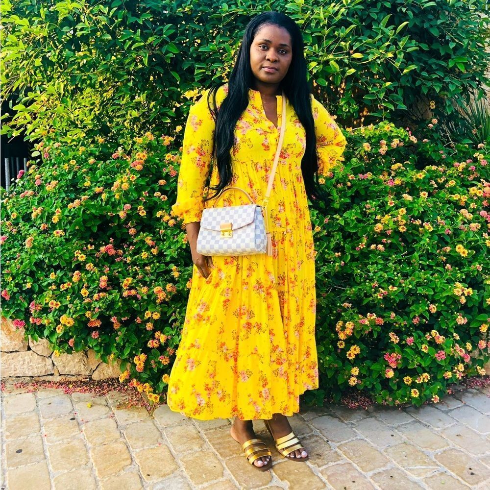 Zara Flora Maxi Dress Size. Medium